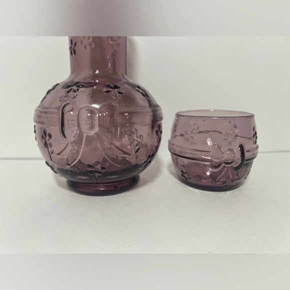 VTG Crownford Giftware Purple Amethyst Glass Decanter & Cup Made in ITALY 1983 - Picture 2 of 12